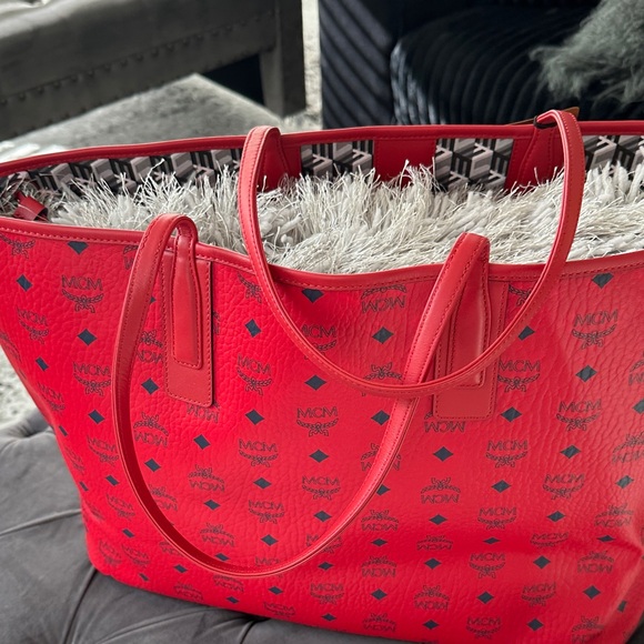 MCM Red and Black Women's Tote Bag - Picture 5 of 9